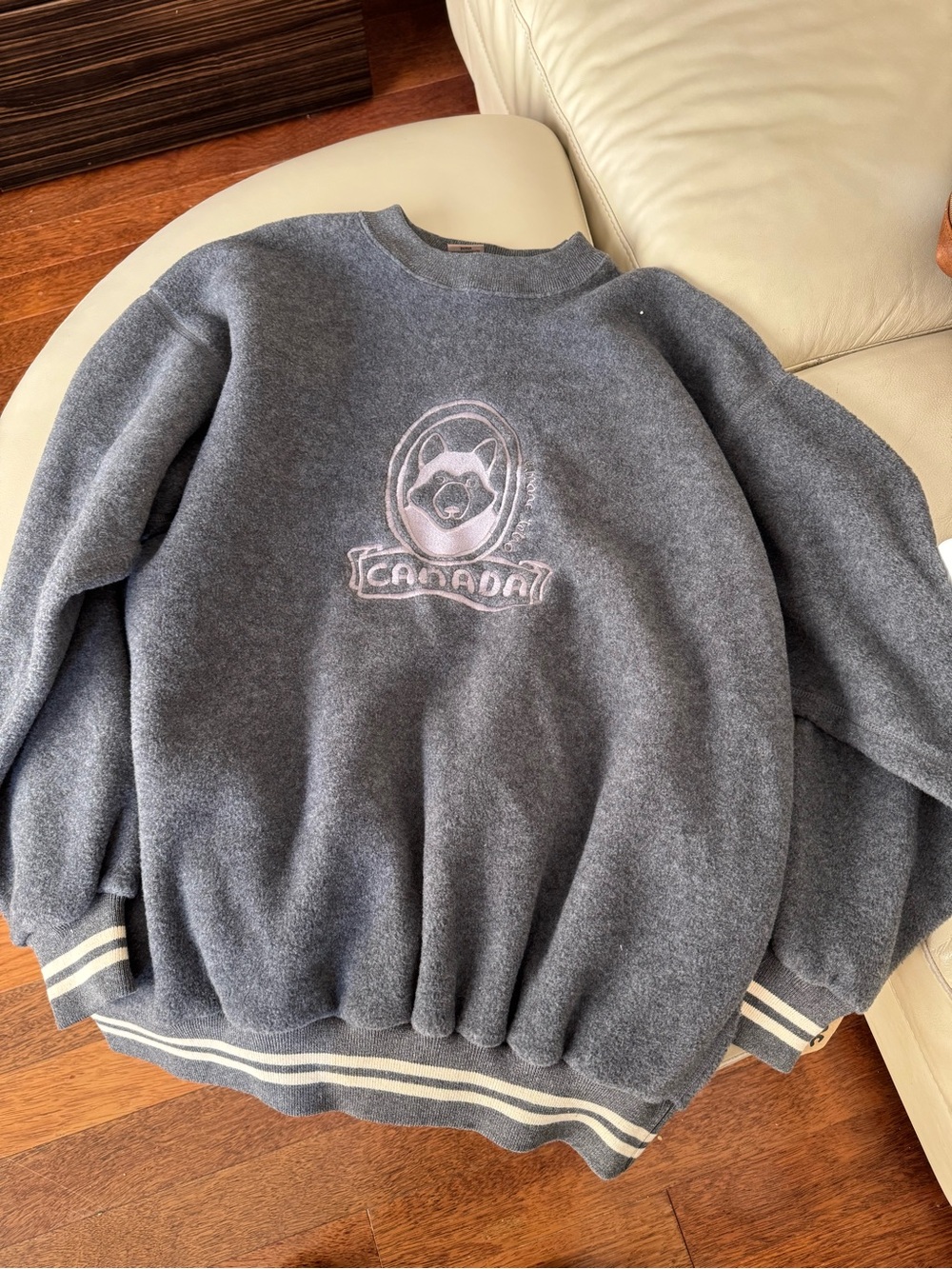 Marc Tetro husky Sweatshirt - Gray